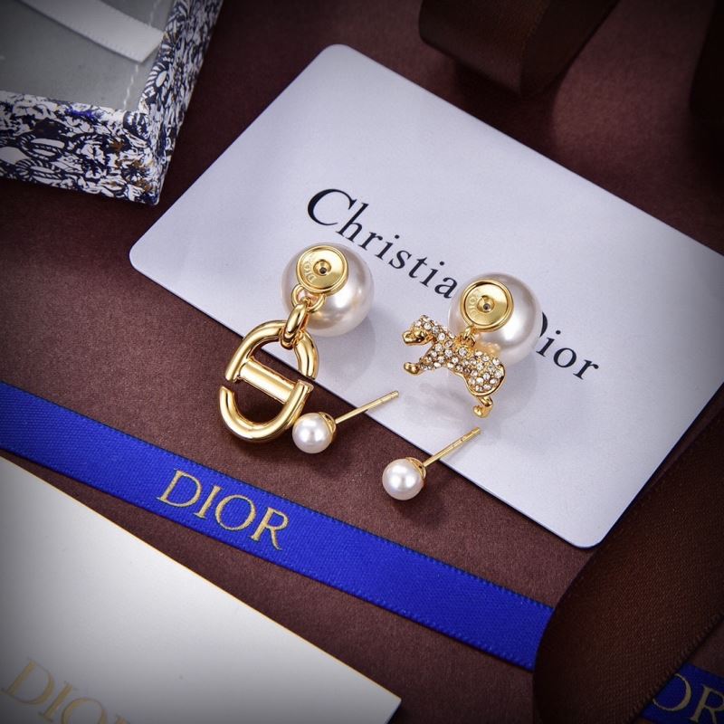 chr1st1an D10r earrings